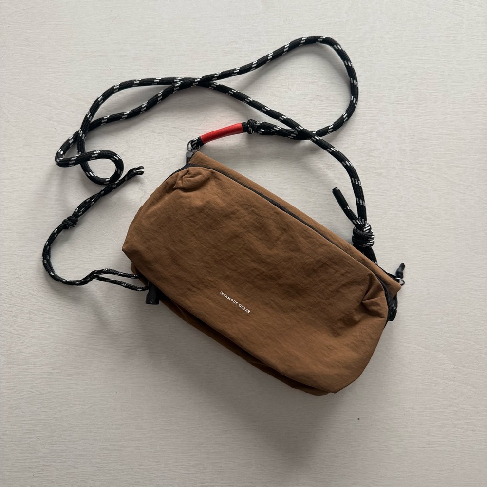 INFAMOUS Queer Carrie all Brown Belt Bag - NEW